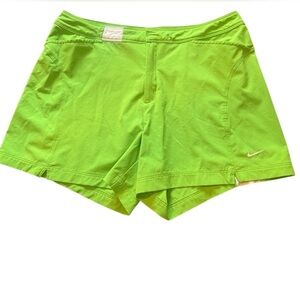 Nike Vintage 2004 Green Athletic Shorts Lightweight‎ MMIV Y2K large